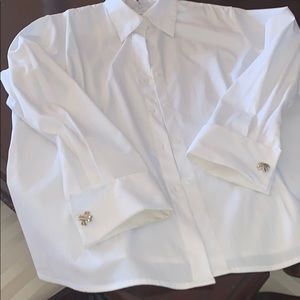 Women’s blouse